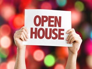To Open House or Not to Open House?